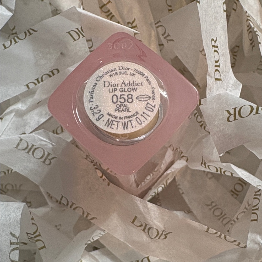 DIOR Lip Glow Color Reviver Balm No.058 - Picture 4 of 5